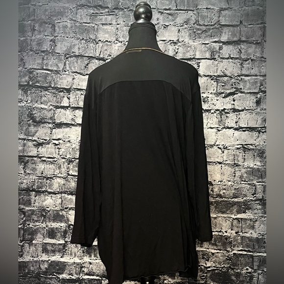 Brochure Top - Picture 3 of 5